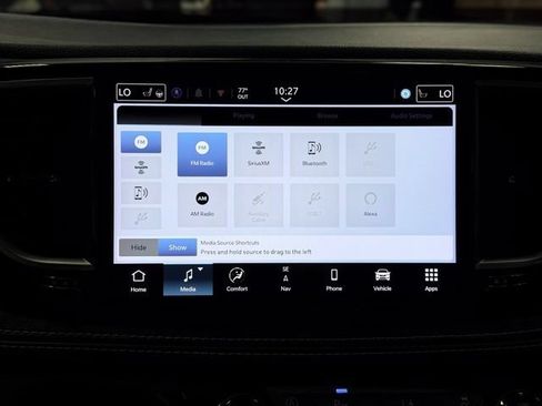 Used 2025 Chrysler Pacifica Limited FWD image 46