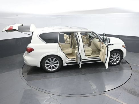 Used 2014 INFINITI QX80 4WD w/ Theater Package image 43