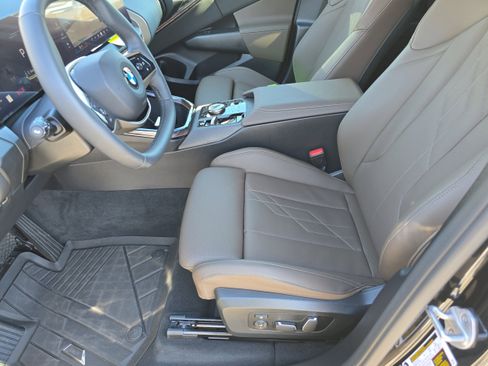 Used 2025 BMW X3 xDrive30i w/ Premium Package image 7