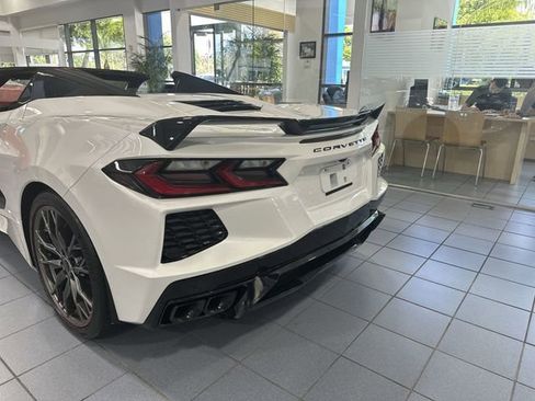 Used 2023 Chevrolet Corvette Stingray Premium Conv w/ Z51 Performance Package RWD image 12