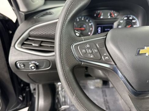 Used 2023 Chevrolet Malibu LT FWD image 12