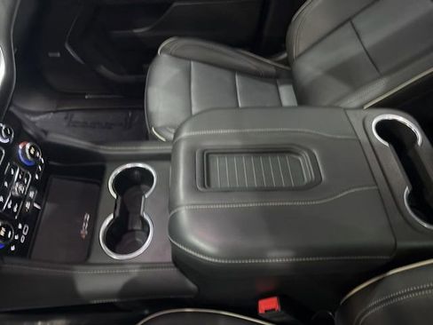 Used 2023 GMC Yukon XL SLT w/ SLT Premium Package image 28