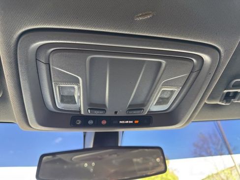 Used 2019 GMC Sierra 1500 SLE w/ SLE Value Package image 45