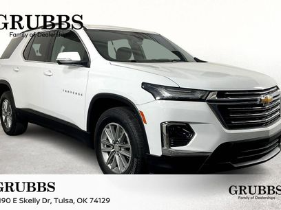 Used 2023 Chevrolet Traverse LT