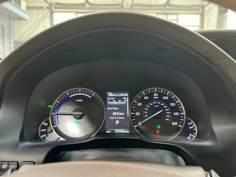 Used 2017 Lexus ES 300h w/ Luxury Package FWD image 23