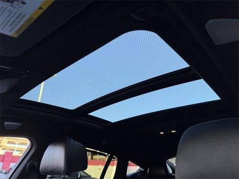 Used 2020 BMW X6 M50i w/ Executive Package image 25