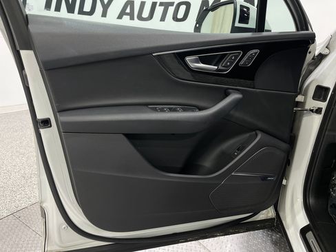 Used 2019 Audi Q7 3.0T Prestige w/ Prestige Package AWD/4WD image 15