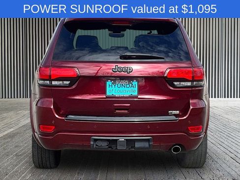 Used 2017 Jeep Grand Cherokee Altitude RWD image 5