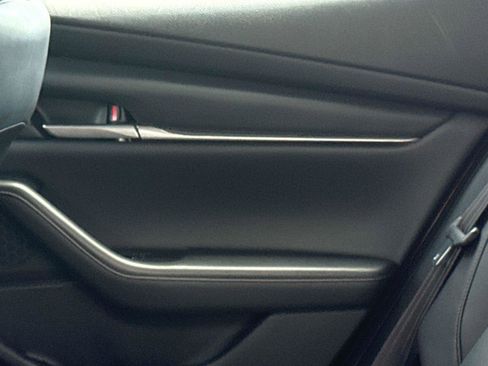Used 2020 MAZDA MAZDA3 Hatchback FWD image 13