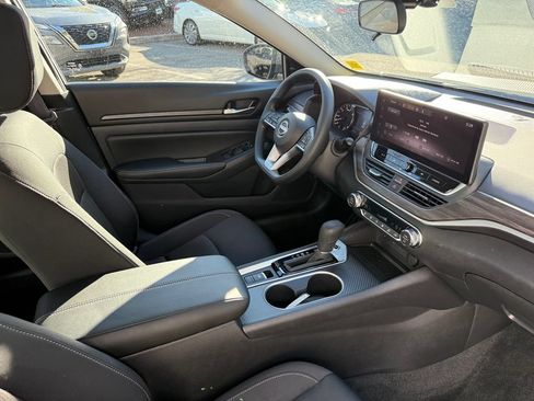 Used 2025 Nissan Altima 2.5 SV w/ SV Special Edition Package AWD/4WD image 27