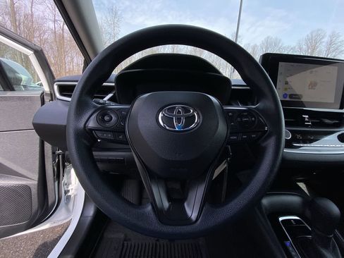 Certified 2023 Toyota Corolla LE image 25