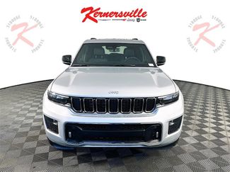 New 2025 Jeep Grand Cherokee Overland w/ Luxury Tech Group IV video 2