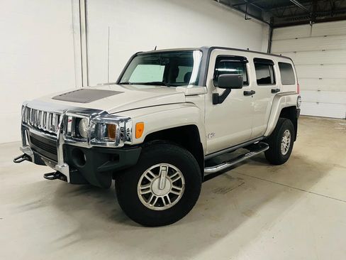 Used 2006 HUMMER H3 image 1