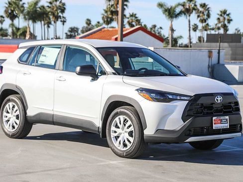 New 2026 Toyota Corolla Cross L image 4