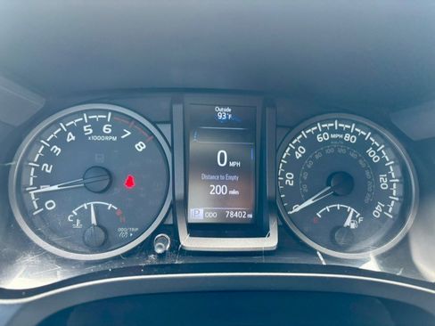 Used 2019 Toyota Tacoma TRD Sport w/ Technology Package AWD/4WD image 20
