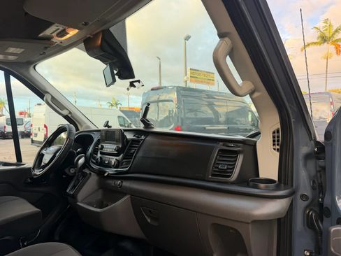 Used 2020 Ford Transit 250 148 High Roof Extended RWD image 16
