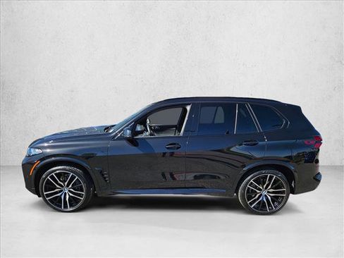 Used 2026 BMW X5 xDrive40i w/ M Sport Package image 9