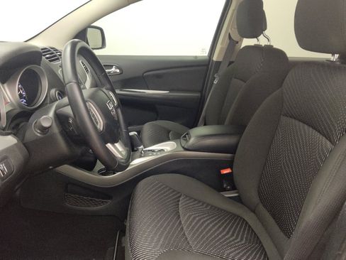 Used 2017 Dodge Journey Crossroad FWD image 17
