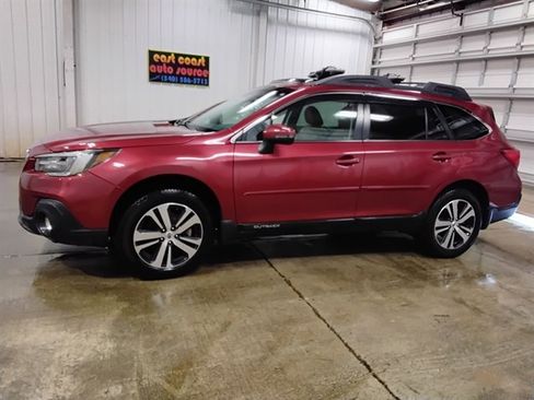 Used 2018 Subaru Outback 2.5i Limited image 4