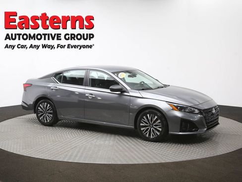 Used 2024 Nissan Altima 2.5 SV image 47