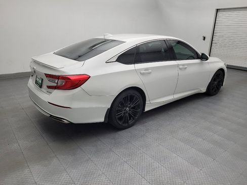 Used 2018 Honda Accord Sport image 10