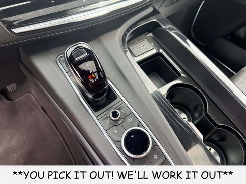 Used 2024 Cadillac Escalade Sport AWD/4WD image 22