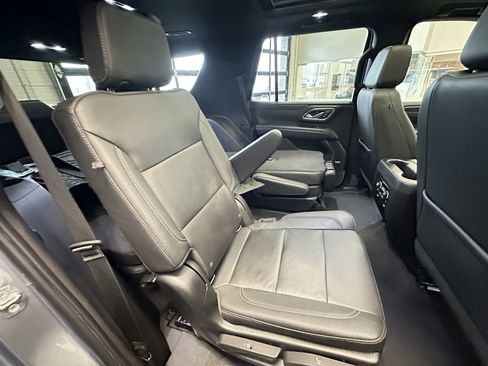 Used 2022 Chevrolet Tahoe LT w/ LT Signature Package image 42