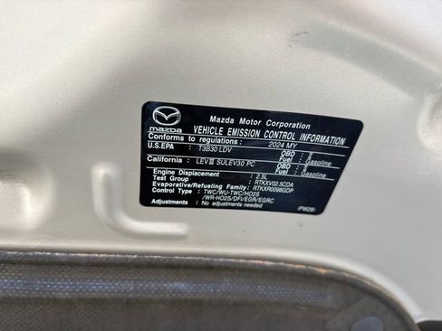 Used 2024 MAZDA MAZDA3 s FWD image 10