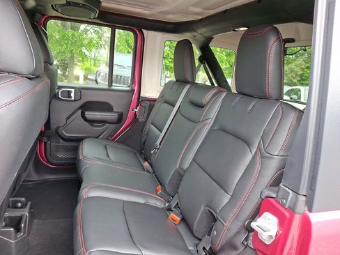Used 2021 Jeep Wrangler Unlimited Sport AWD/4WD image 20