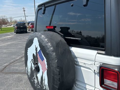 Used 2021 Jeep Wrangler Unlimited Sport AWD/4WD image 14