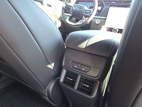 New 2026 GMC Terrain Elevation w/ Elevation Premium Package FWD image 25