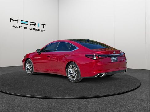 Used 2021 Lexus ES 350 Ultra Luxury w/ Accessory Package 2 FWD image 7
