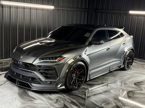Used 2019 Lamborghini Urus AWD/4WD image 9