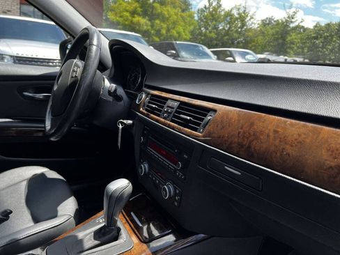 Used 2009 BMW 328i Sedan RWD image 17