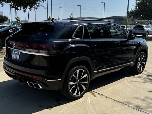 New 2026 Volkswagen Atlas Cross Sport SEL Premium R-Line image 5