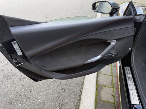 Used 2024 Ferrari 296 GTS image 27