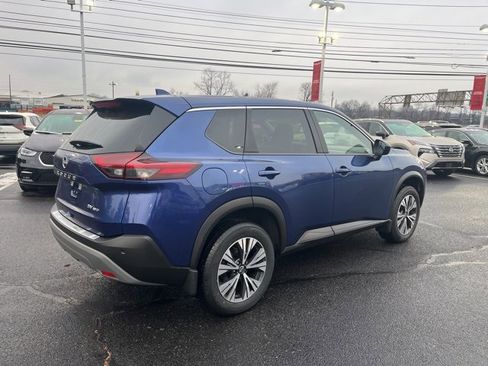Certified 2023 Nissan Rogue SV image 6