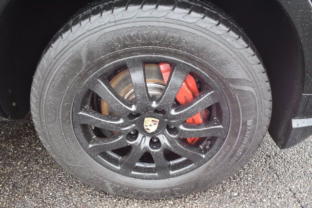 Used 2010 Porsche Cayenne AWD/4WD image 48