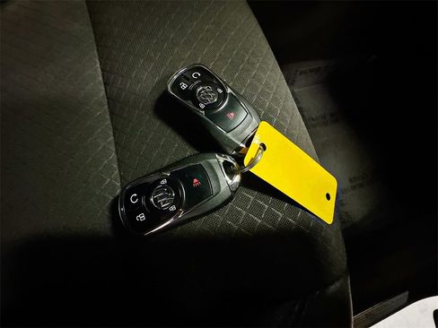 Used 2019 Buick Encore Preferred image 35