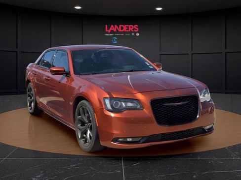 Used 2021 Chrysler 300 S RWD image 3