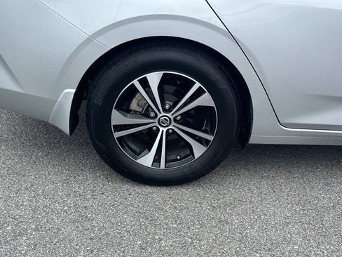 Used 2022 Nissan Sentra SV FWD image 11