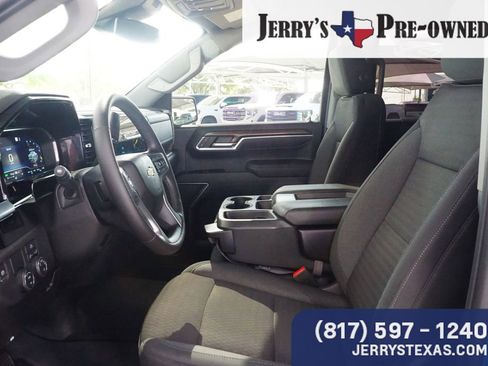 Used 2022 Chevrolet Silverado 1500 LT image 18