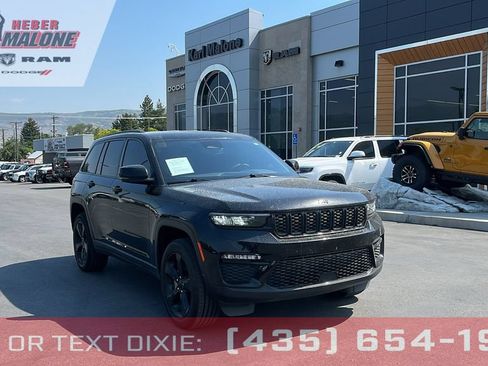 Used 2024 Jeep Grand Cherokee Limited w/ Black Appearance Package AWD/4WD image 1