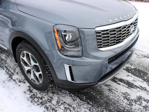 Used 2021 Kia Telluride EX image 2