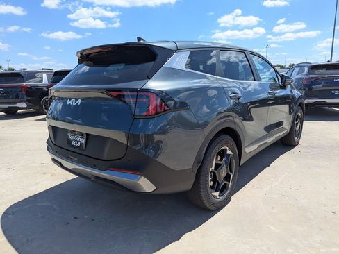 New 2026 Kia Sportage EX FWD image 8