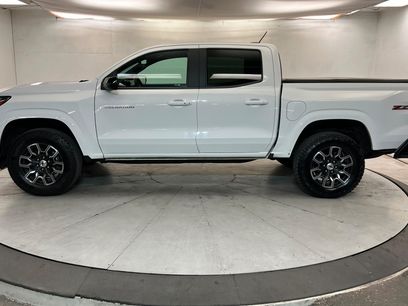 Used 2023 Chevrolet Colorado Z71 w/ Z71 Convenience Package 2