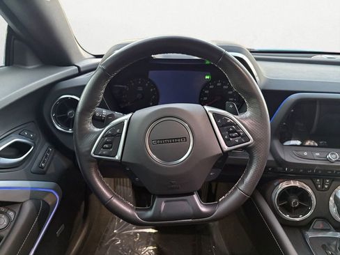 Used 2022 Chevrolet Camaro LT RWD image 13