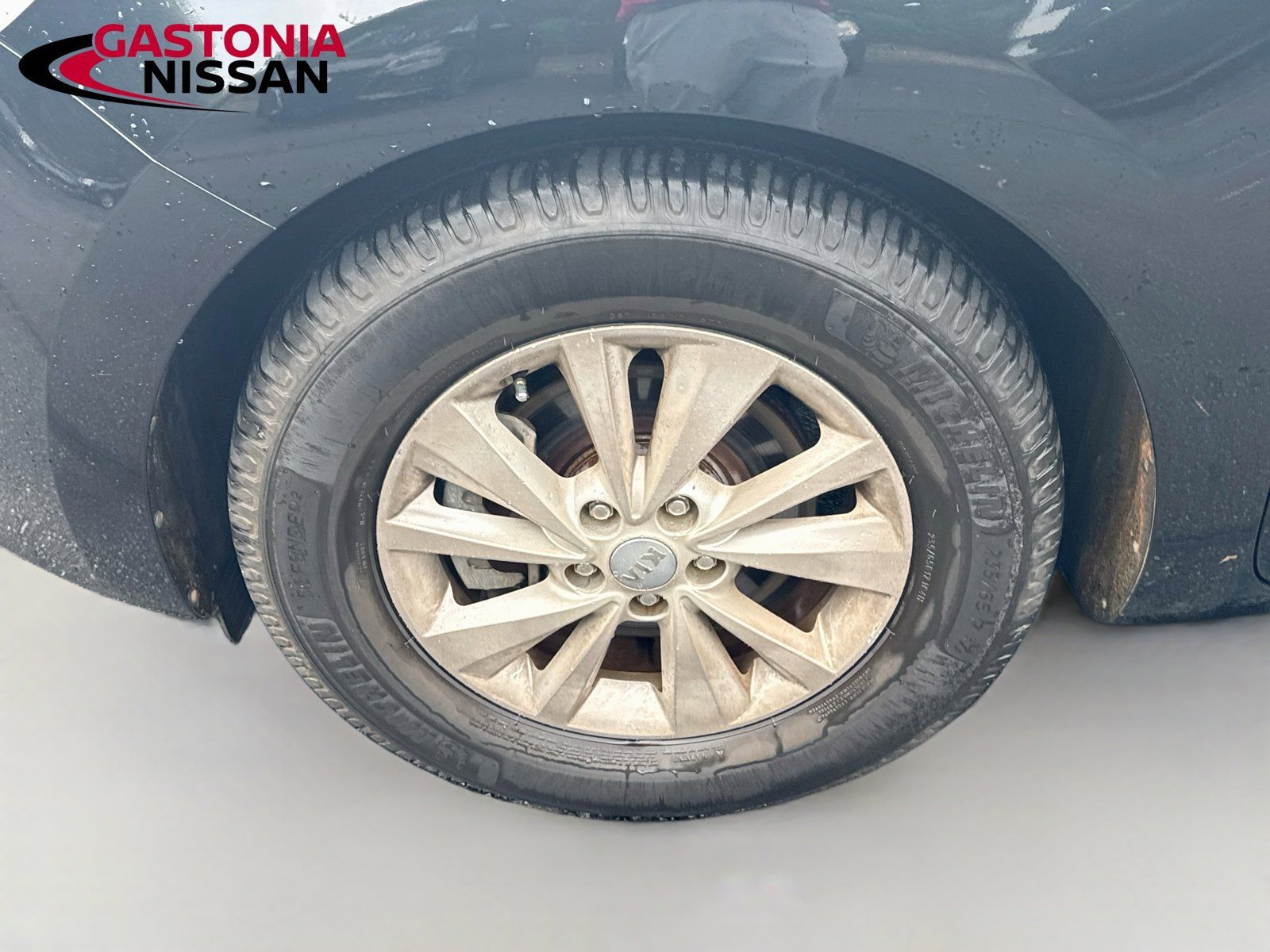 Used 2017 Kia Sedona LX FWD image 36