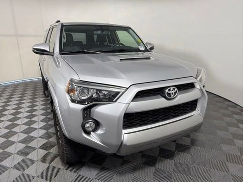 Used 2019 Toyota 4Runner TRD Off-Road Premium AWD/4WD image 7