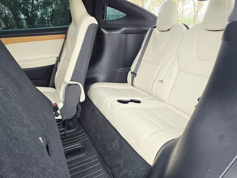 Used 2021 Tesla Model X Performance image 39